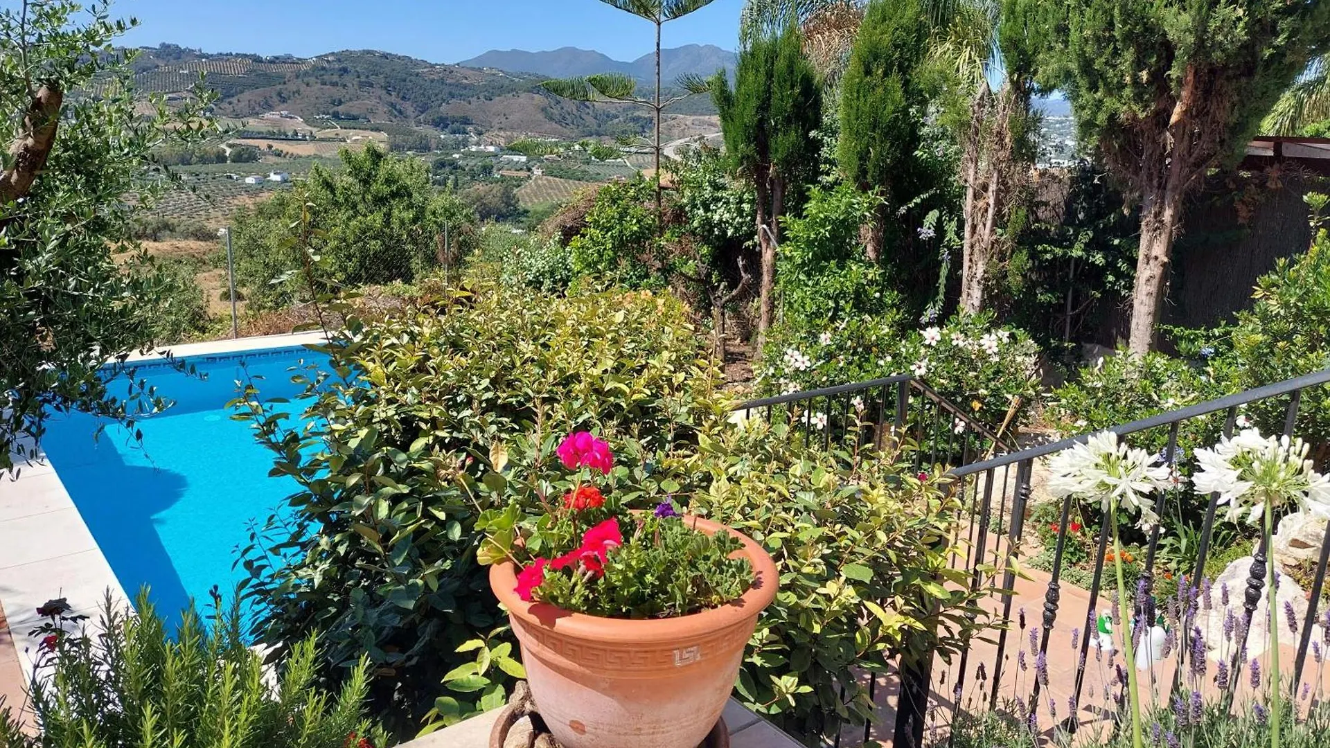 Casa Sunflower Villa Malaga 0*,  Spain